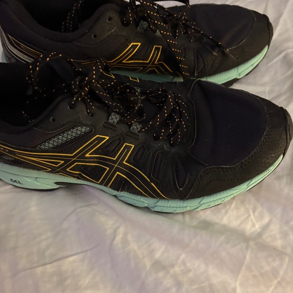 Women’s Asics Gel-Venture 7 Trail Running Shoes in Black and Mint Blue - Picture 1 of 8